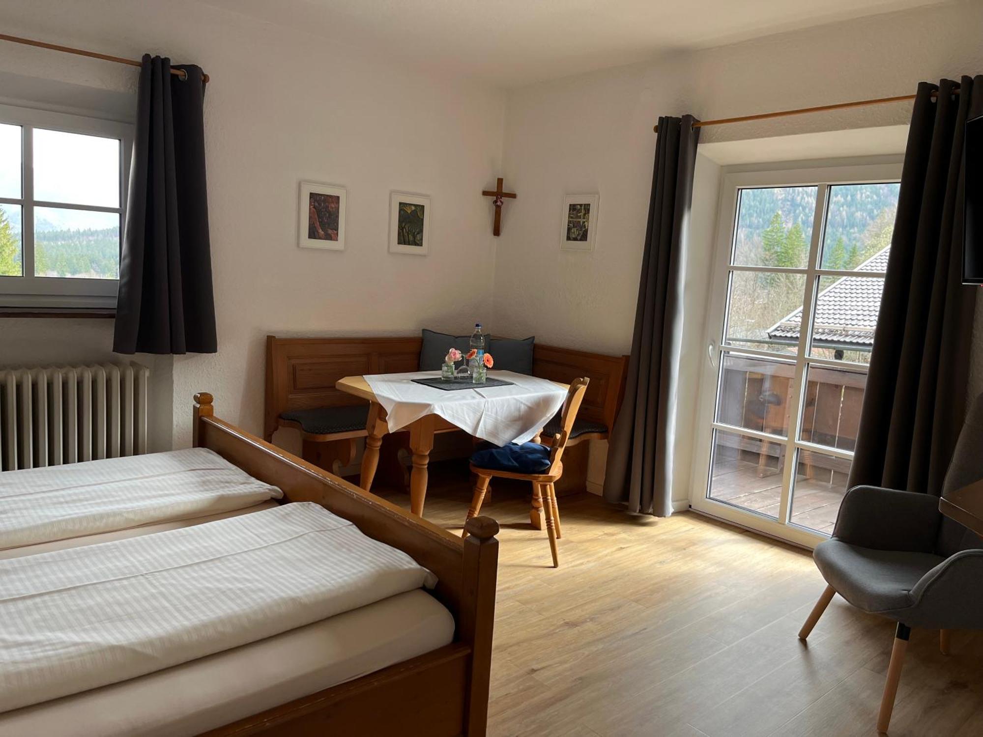 Gaestehaus Hotel Maria Theresia Schliersee Exteriör bild