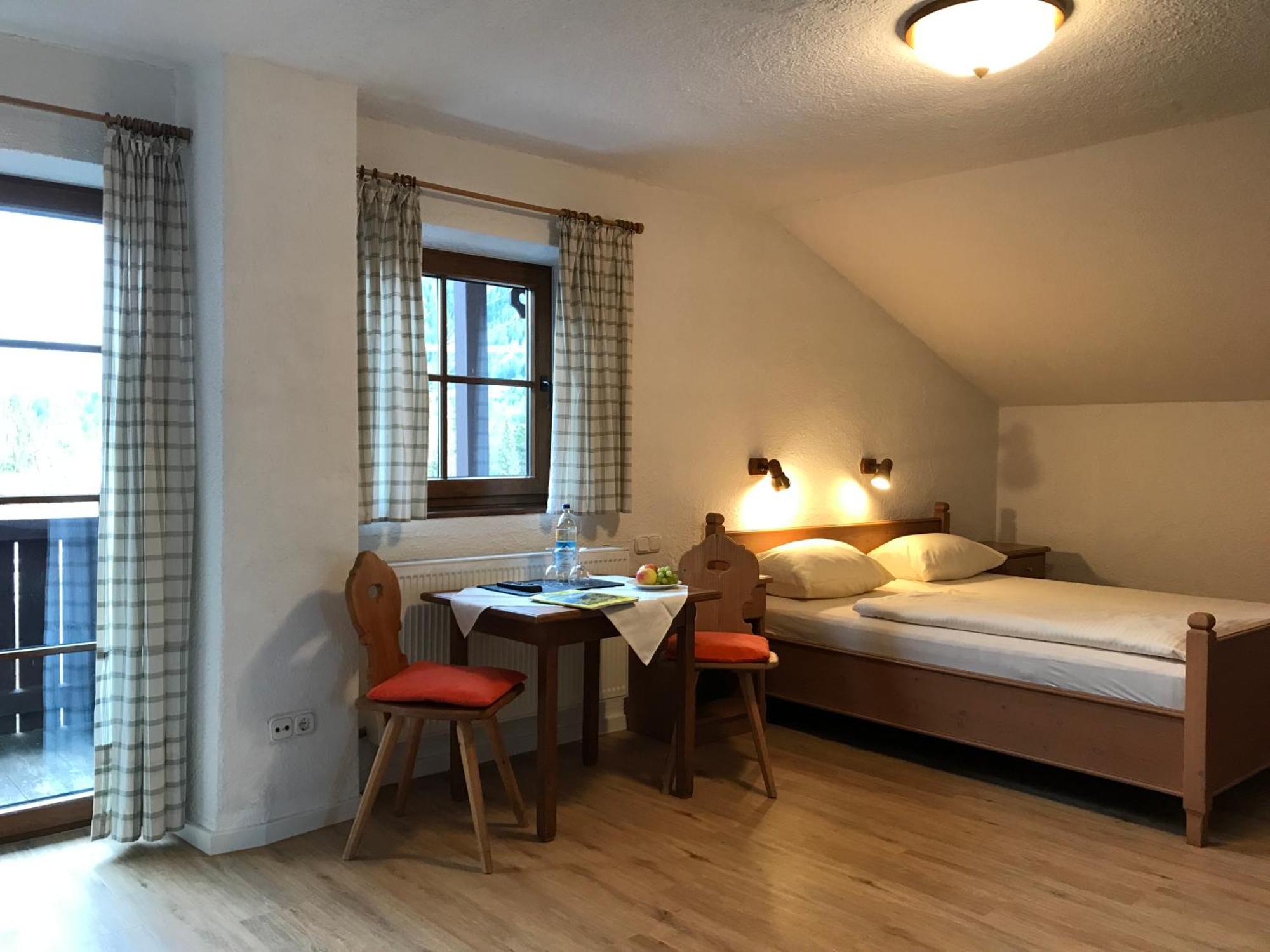Gaestehaus Hotel Maria Theresia Schliersee Exteriör bild